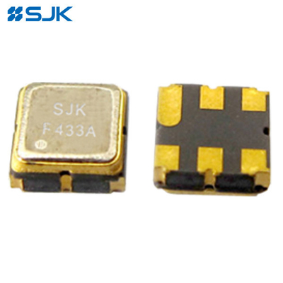 SMD DCC6 SAW فلتر 3.8 X 3.8 مجموعة ترددية واسعة متوافقة مع RoHS